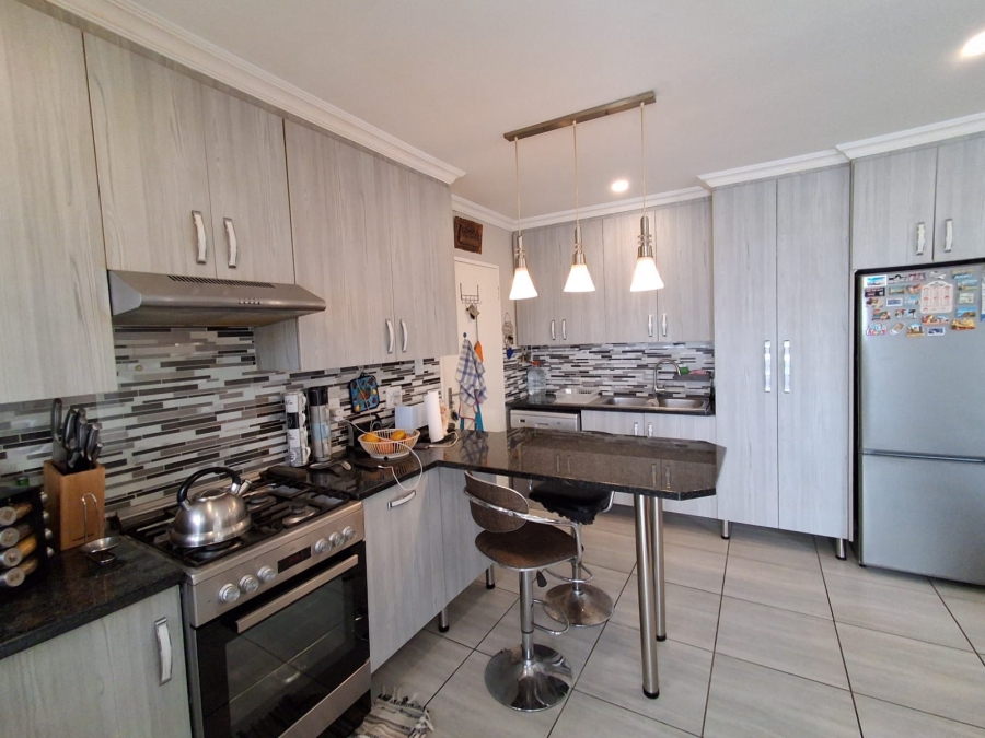 3 Bedroom Property for Sale in Nahoon Valley Park Eastern Cape